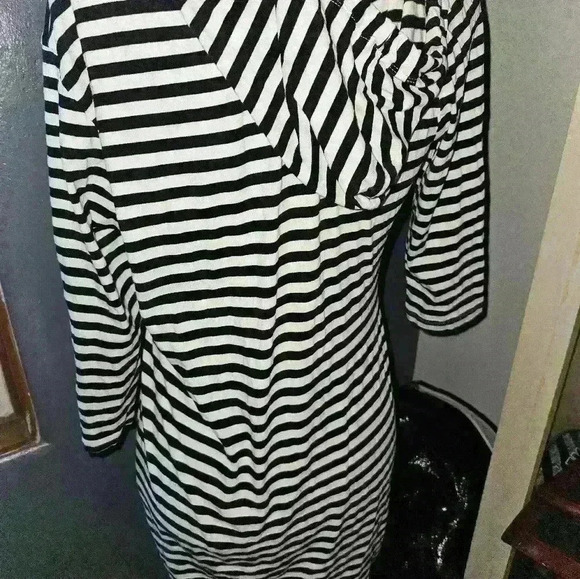 Womans Striped Dress With Hoodie - Picture 10 of 14
